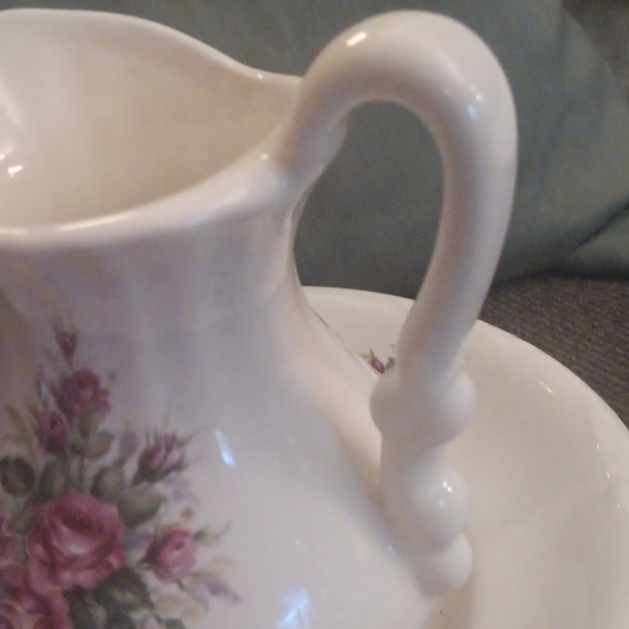 🤠Vintage VB Athena Small Ceramic Pitcher & Bowl - Picture 3 of 6